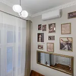 Three Collection Daire *