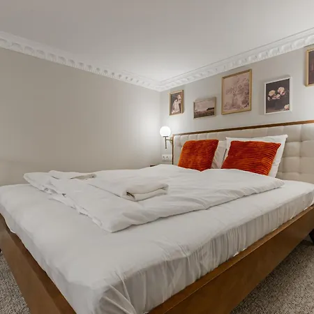 Three Collection Budapest