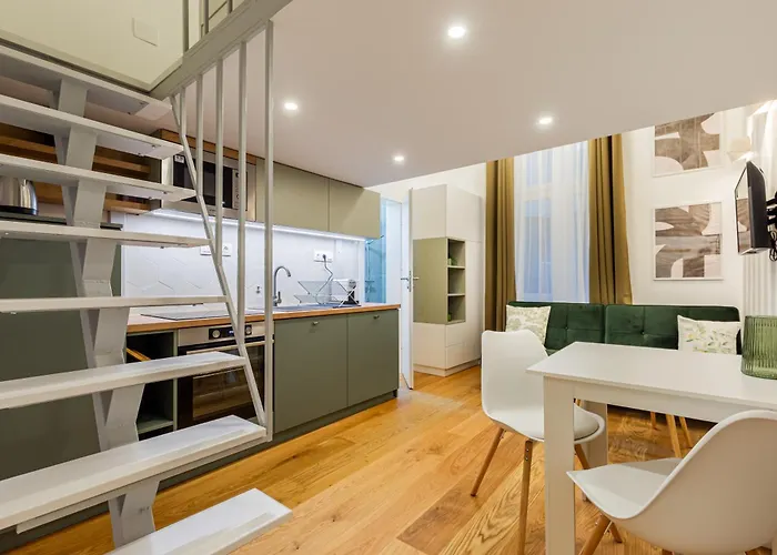 Apartman Three Collection *