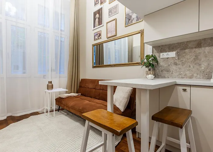 Appartement Three Collection